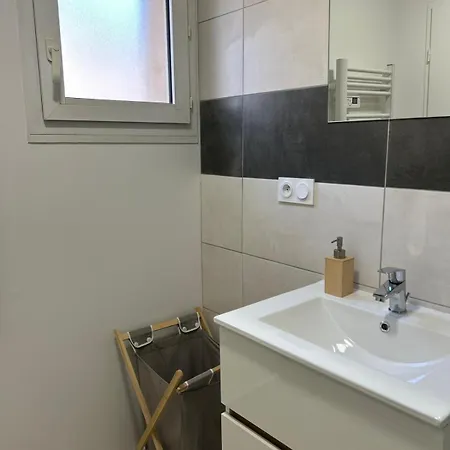 Centre Avec Garage 아파트 트루아